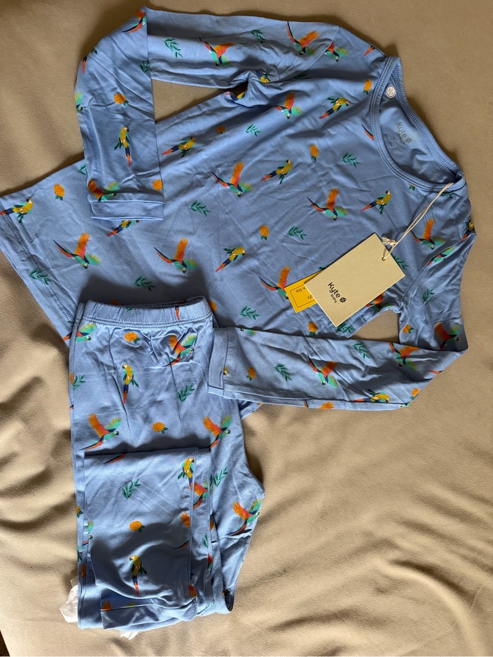 Kyte Baby Retired Macaw Print Size 7 Kids Pajama Set NWT